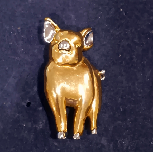 Pig Brooch by LC - Picture 2 of 10